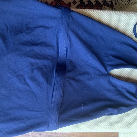 Women’s Medium Navy Athleta Halter Swim top - Picture 3 of 9